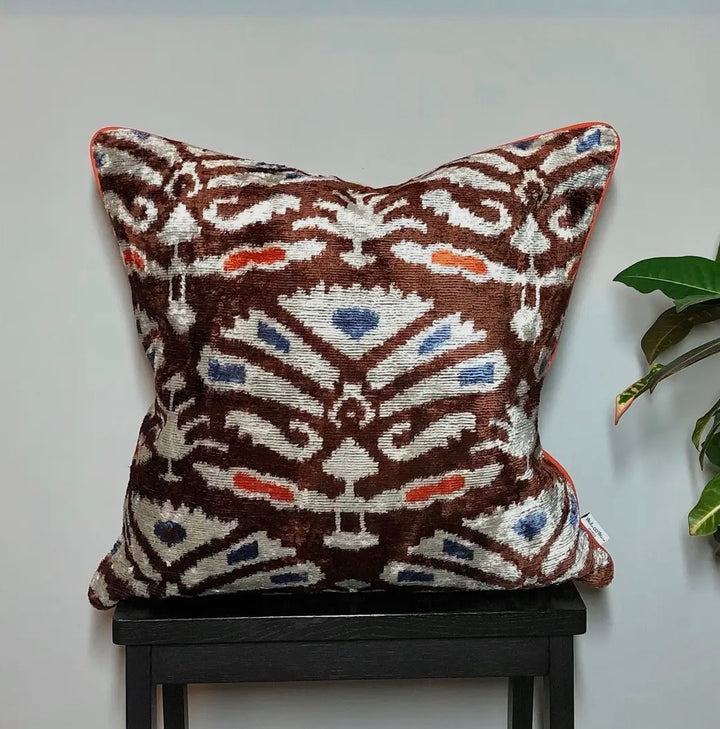 Velvet ikat putetrekk desert flower 50 x 50 cm