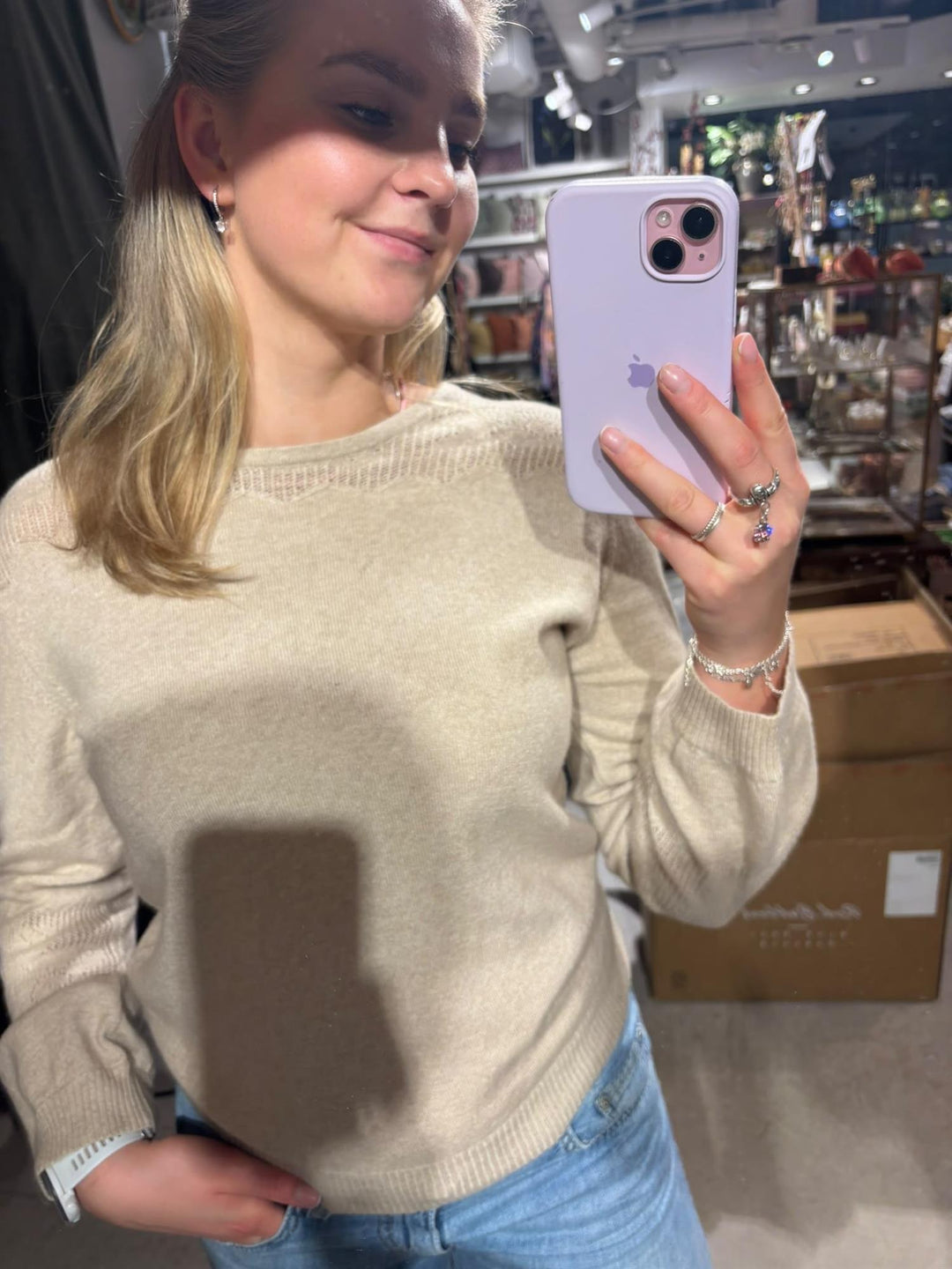 Lux genser krembeige