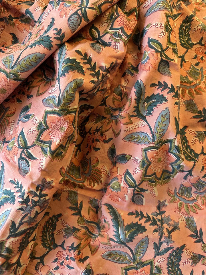 Blokktrykket stoff i metervare 10 meter lengde rosy