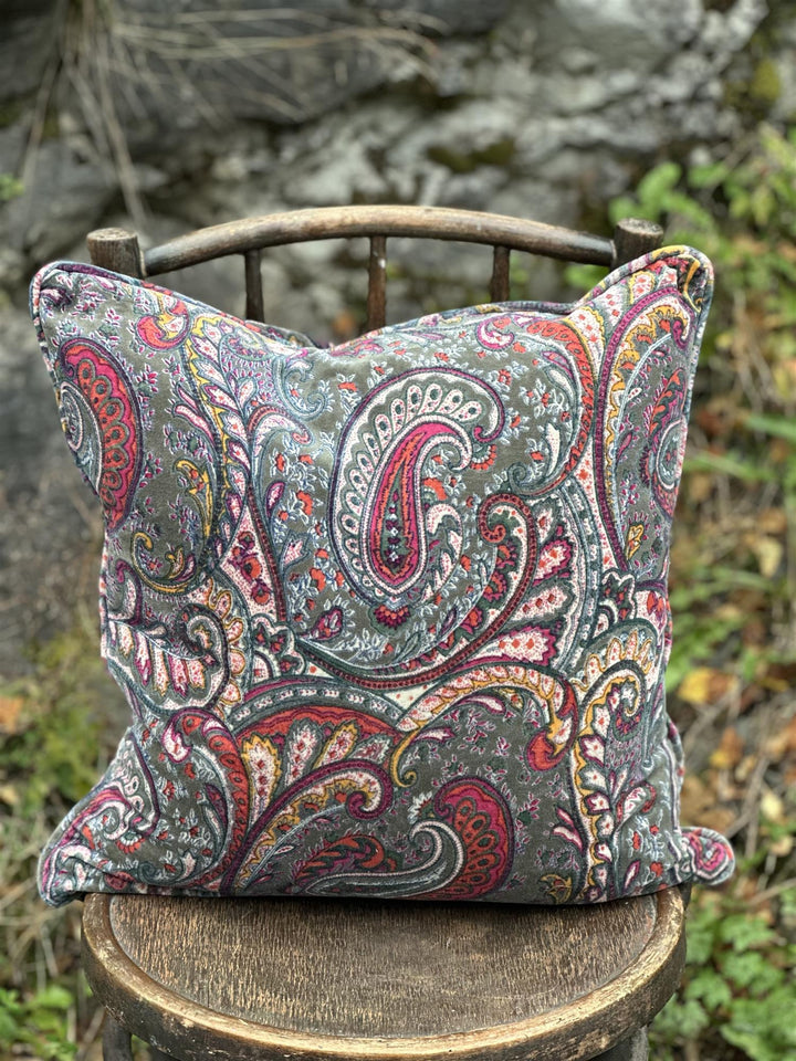 Putetrekk velur paisley olive