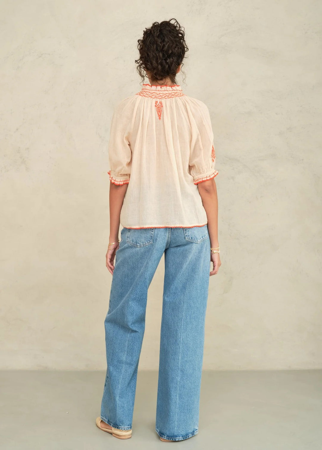 Talia topp med broderier beige/orange