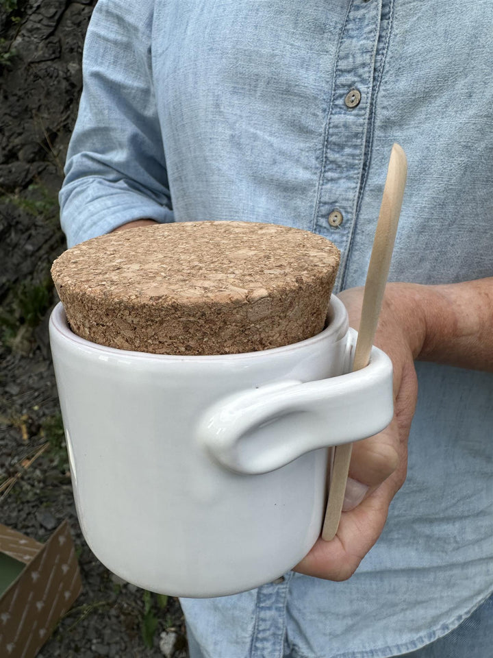 Krukke med lokk og skje hvit