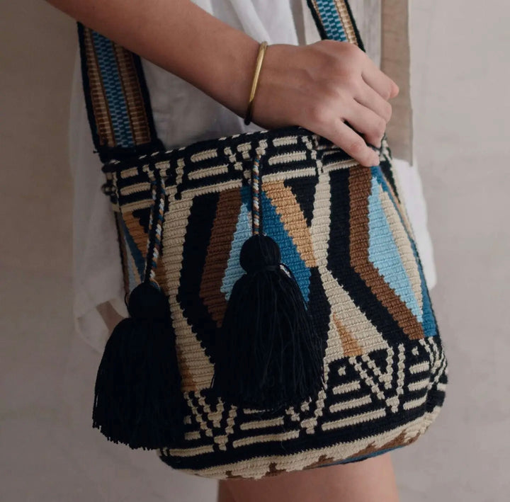Lombia Wayuu Mochilla bag Guariche M