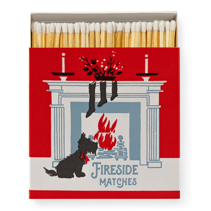Fyrstikkeske Scotty dog fireside