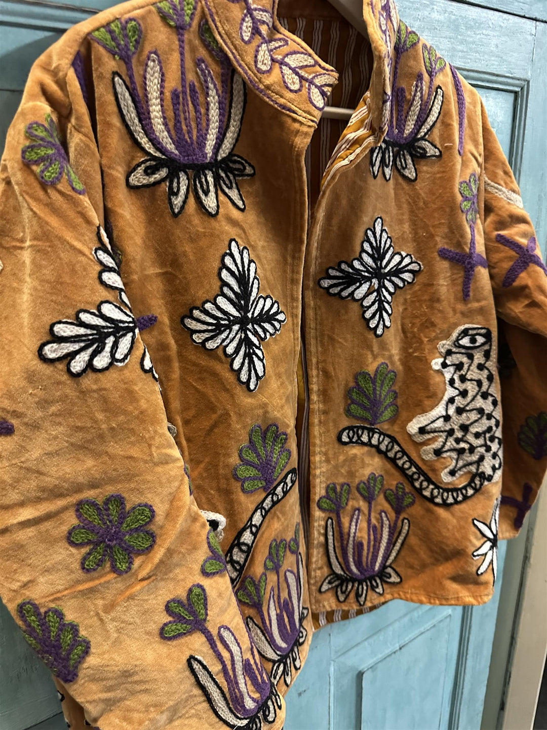 Anouska jakke velur med broderier apricot