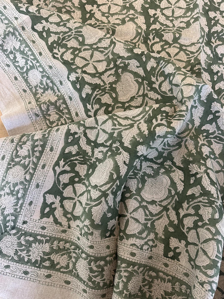 Duk 100% lin blokktrykket mønster 150x350 cm natur & grønn