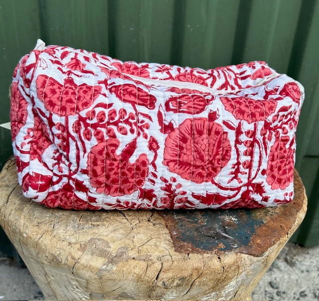 Toalettmappe blokktrykket raspberry