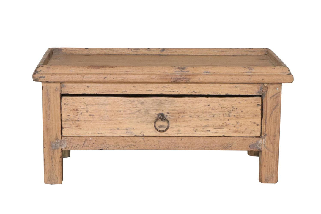 Liten vintage kommode i tre