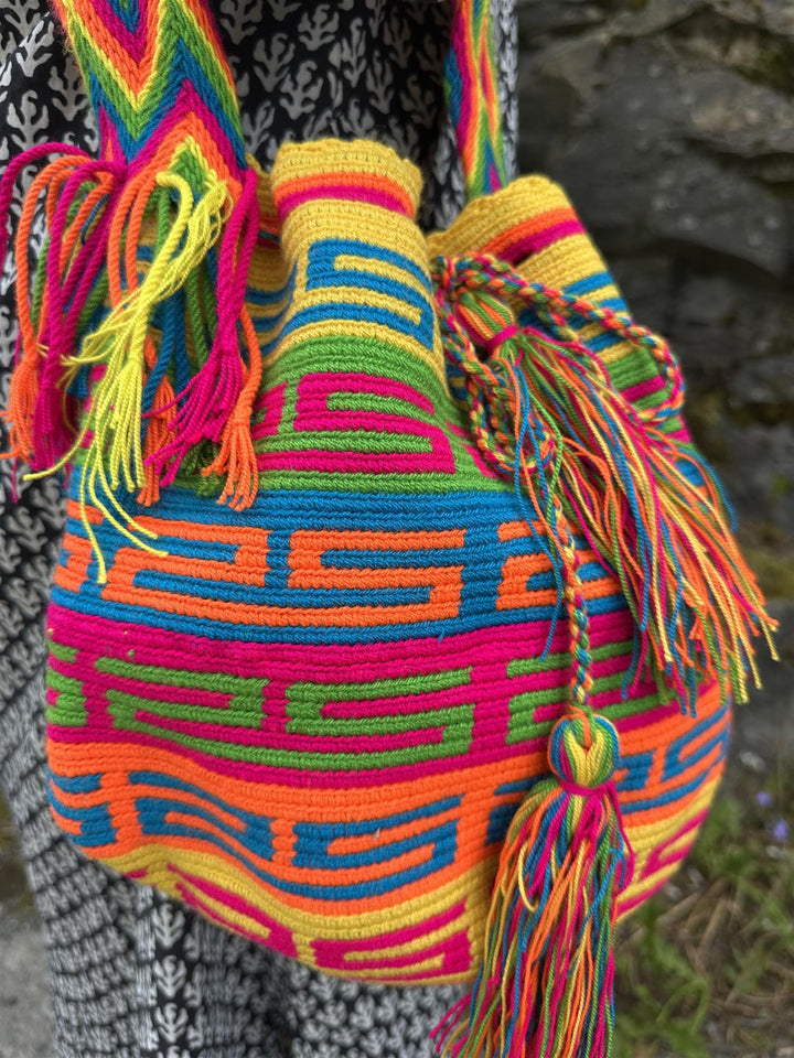 Guariche Wayuu bag neonfarger Nr 2
