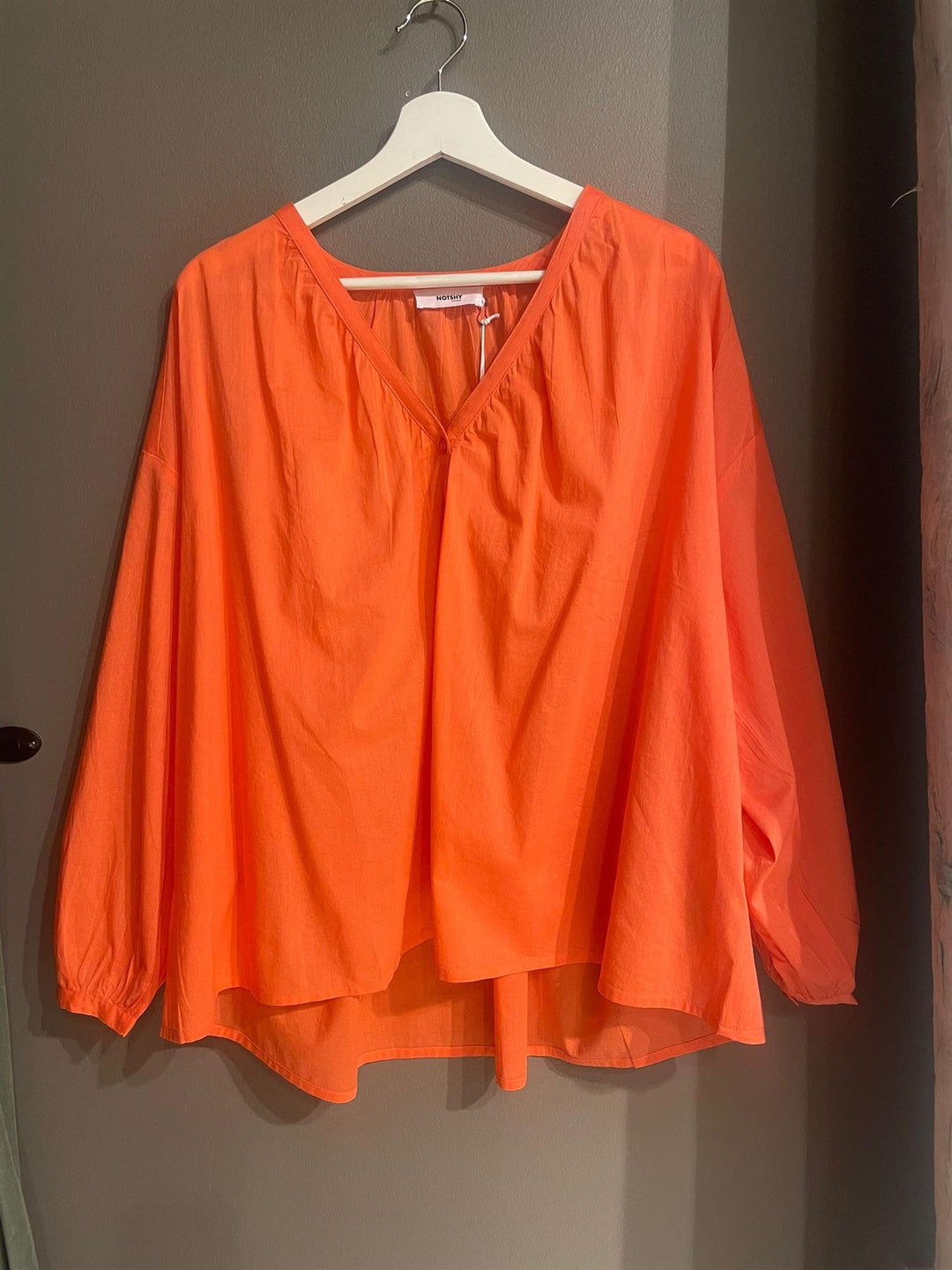 Maya bluse coral – Anouska AS
