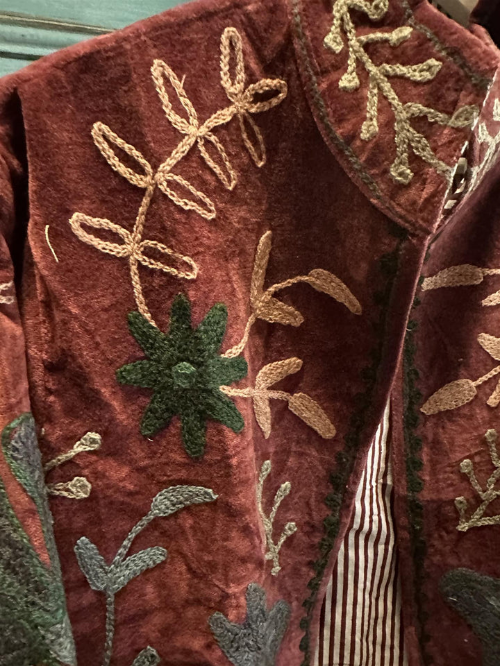 Anouska jakke velur med broderier burgundy