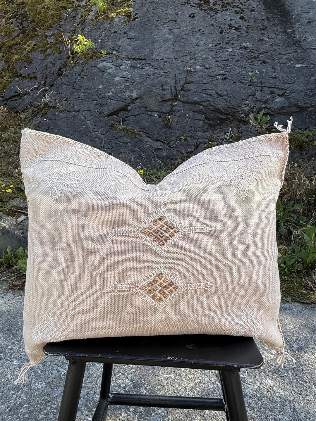 Putetrekk kaktus silke 30 x 50 cm rosa med hvitt og brunt mønster