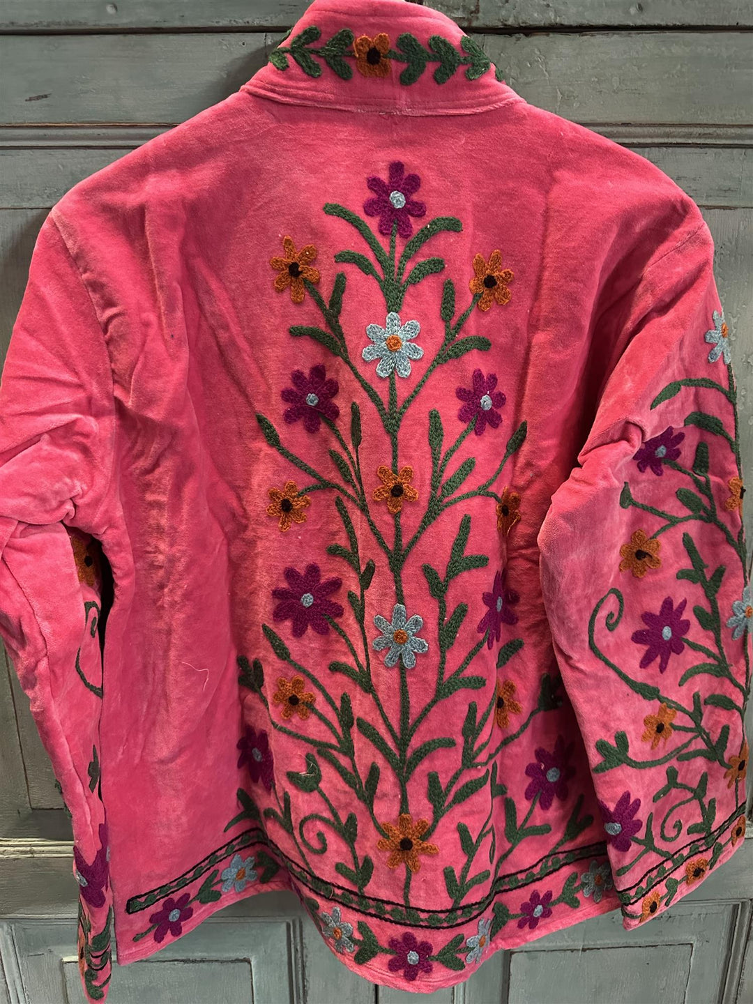 Anouska jakke velur med broderier fuchsia