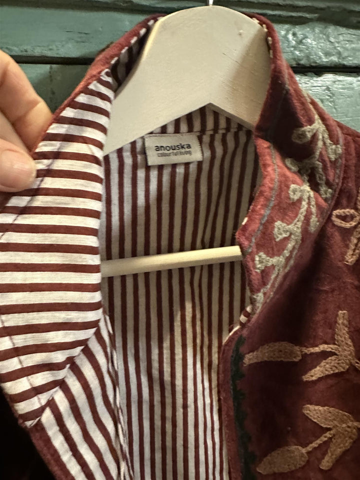 Anouska jakke velur med broderier burgundy