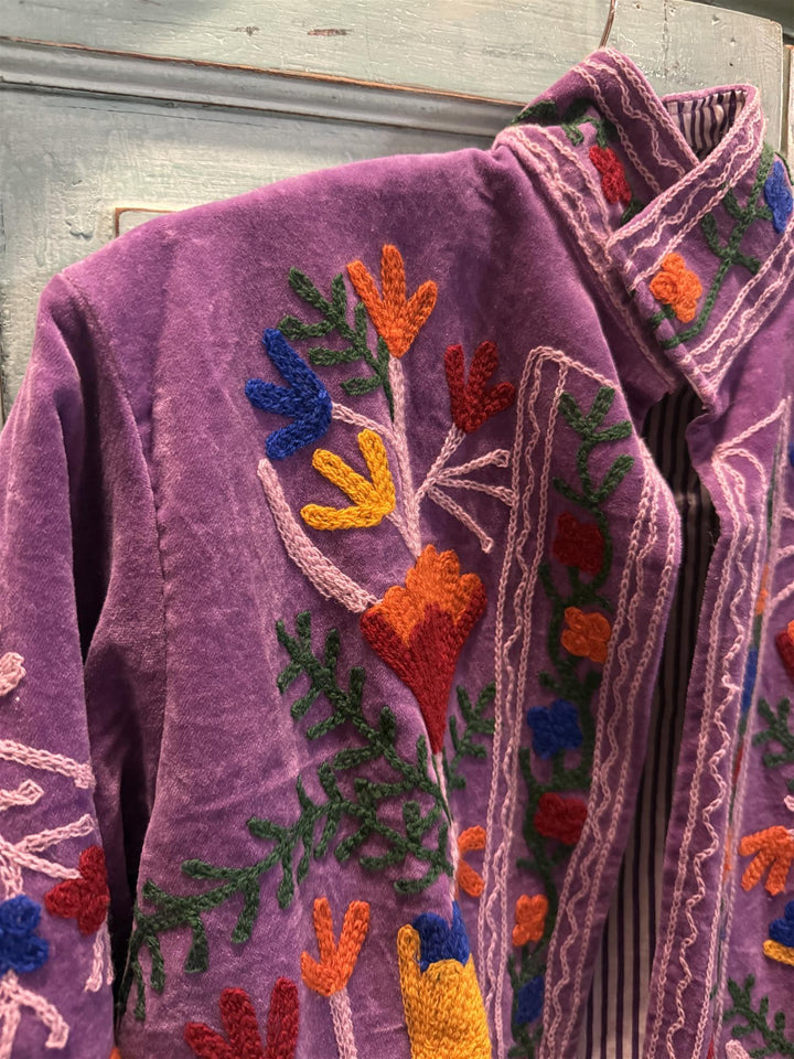 Anouska jakke velur med broderier lilla