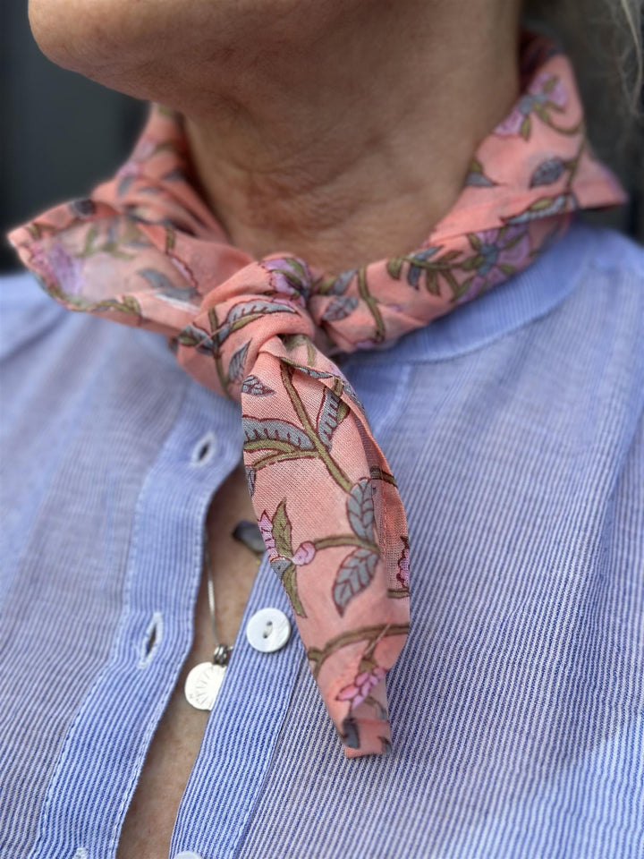 Irina lite skjerf peach