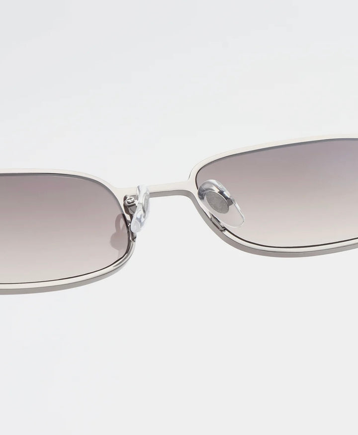Solbrille Noah silver striped horn