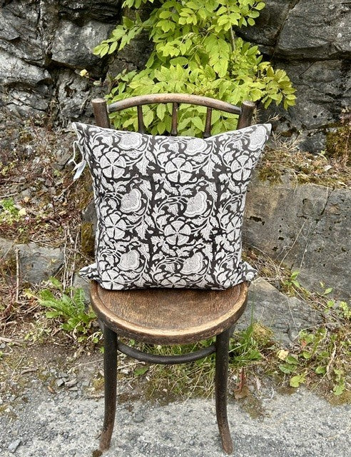 Putetrekk 100% lin blokktrykket mønster 50x50 cm natur & sort
