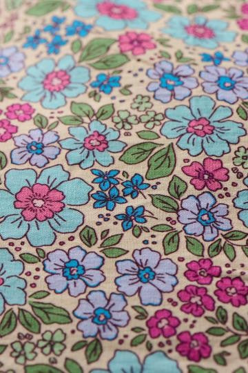 Putetrekk 60x60 cm 100% bomull blå og fuchsia blomstretstret