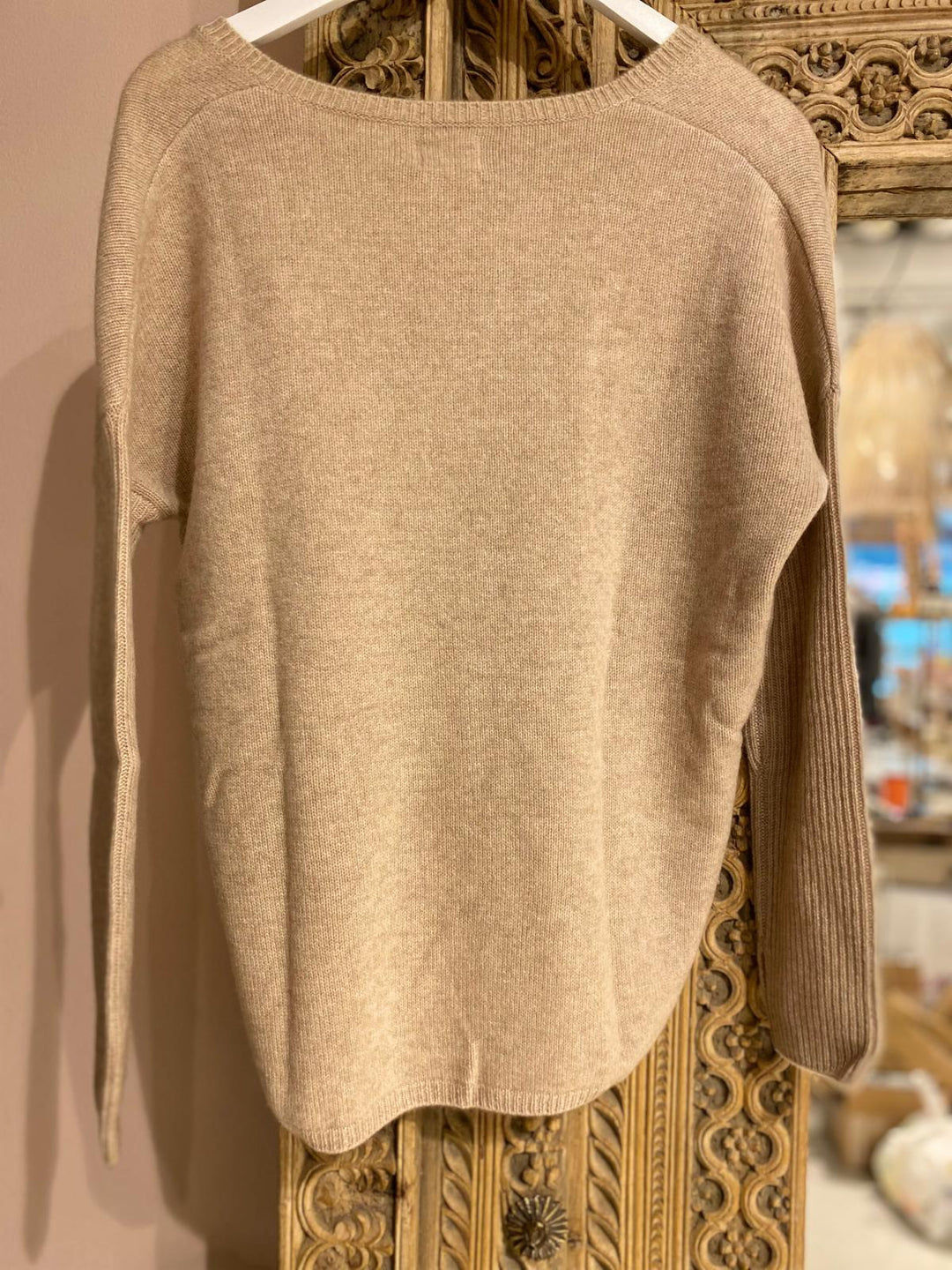 Arya cashmere v-hals genser sandstone