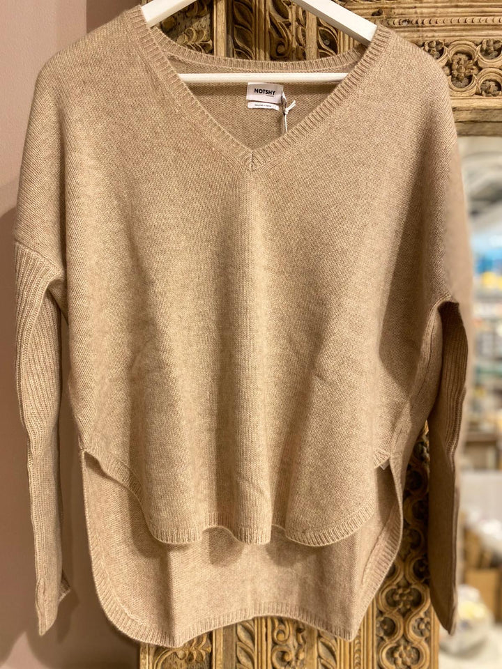 Arya cashmere v-hals genser sandstone