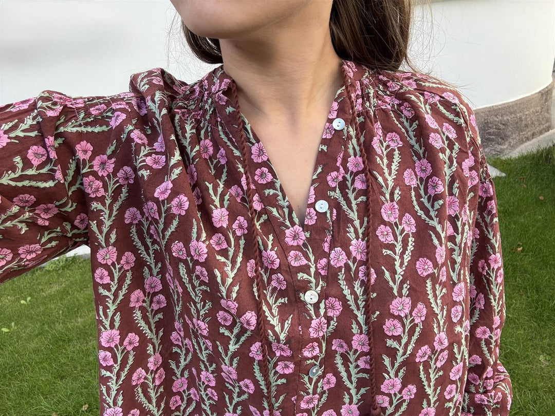 Kara bluse brun & rosa