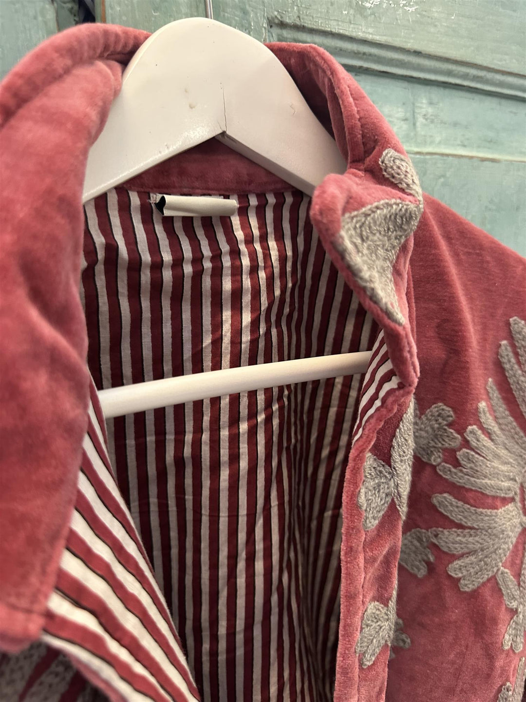 Anouska jakke velur med broderier gammel rosa