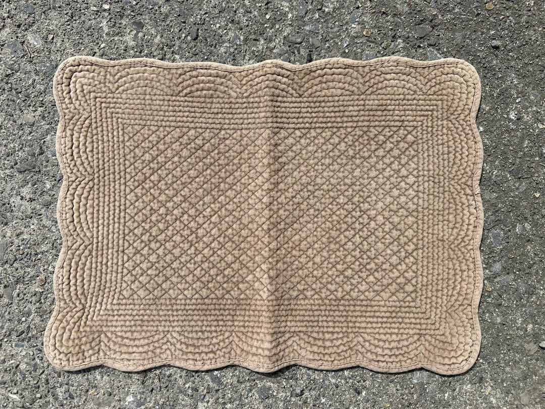 Spisebrikke velur 35x50 cm Latte