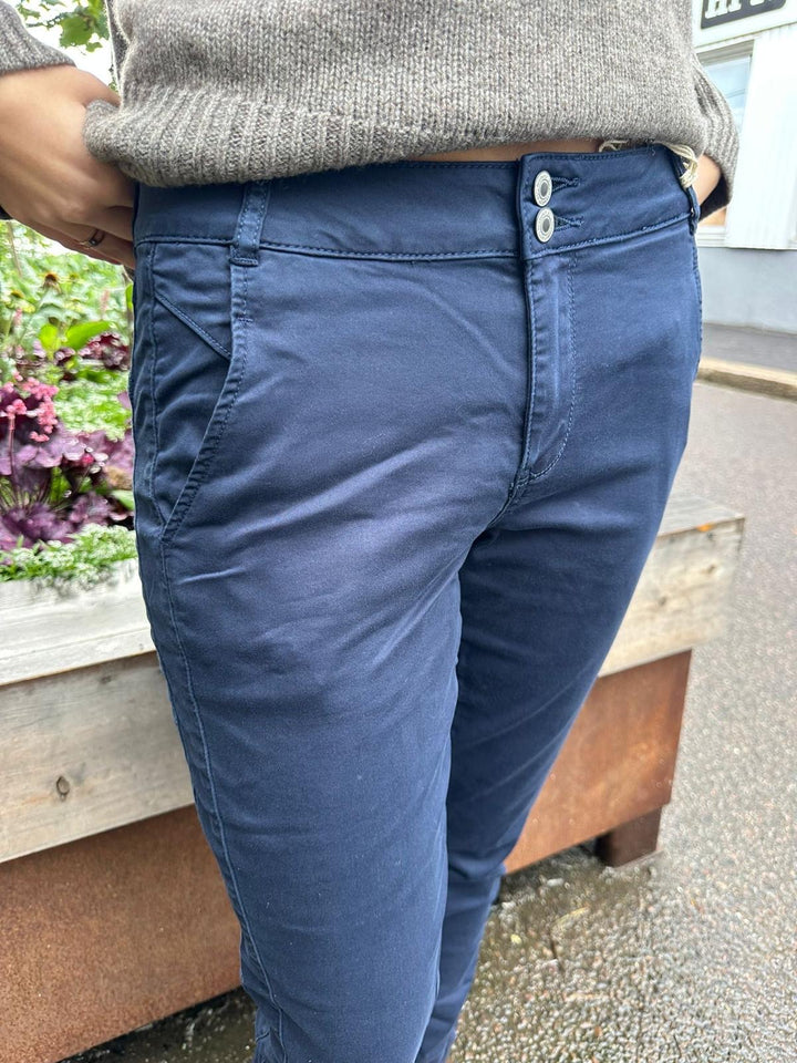 Demi jog indigo blue