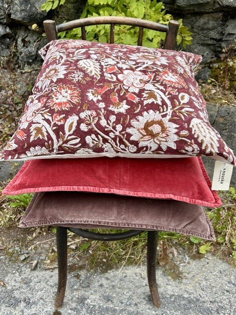 Putetrekk 100% lin blokktrykket mønster 50x50 cm natur & burgunder, korall & krem