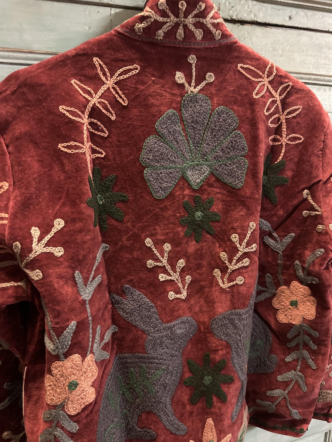 Anouska jakke velur med broderier burgundy