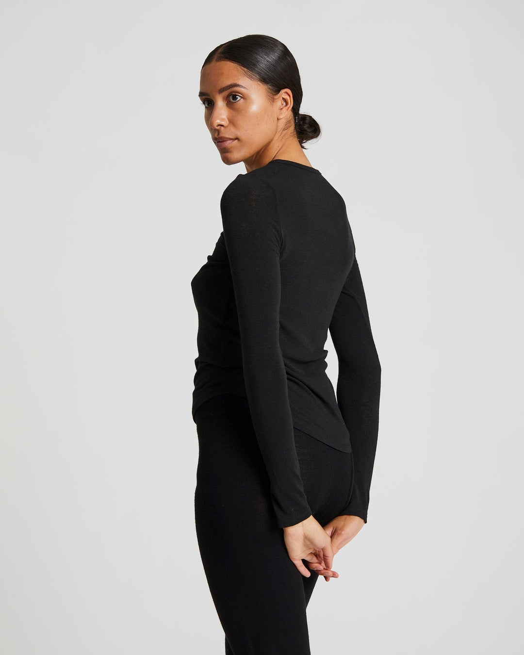 Thyra L/S wool top black