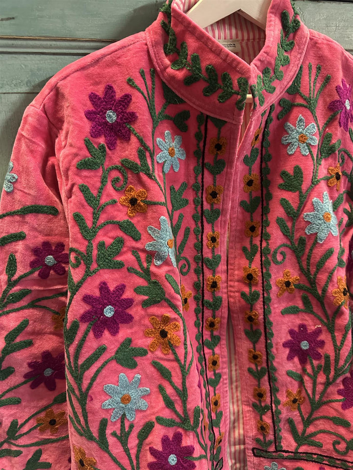 Anouska jakke velur med broderier fuchsia