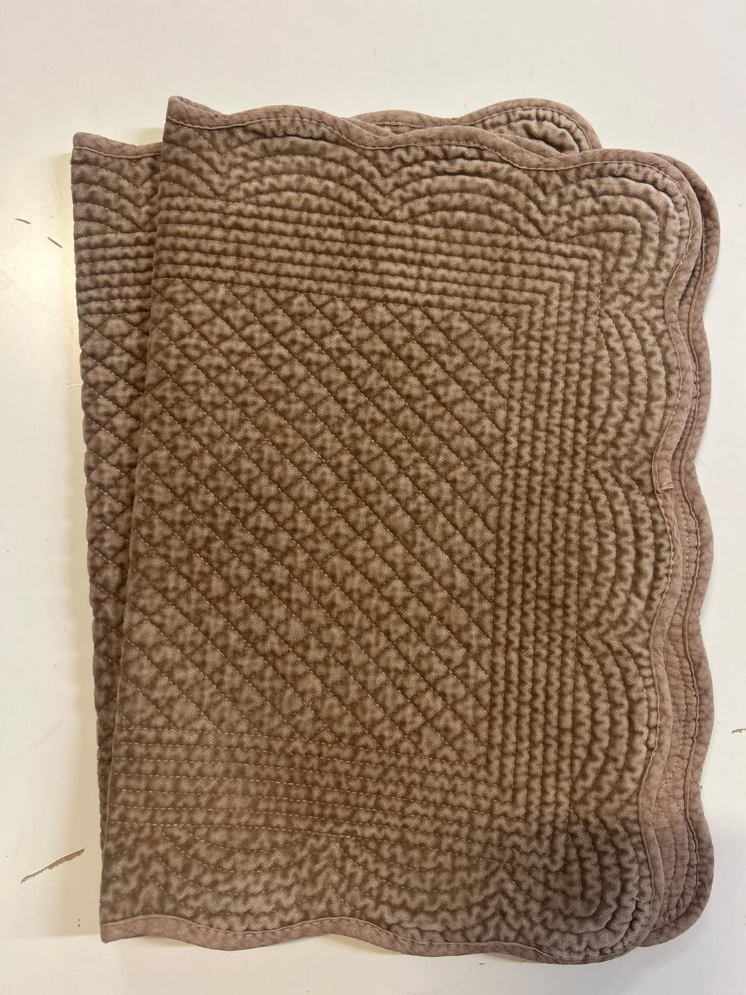 Spisebrikke velur 35x50 cm Latte