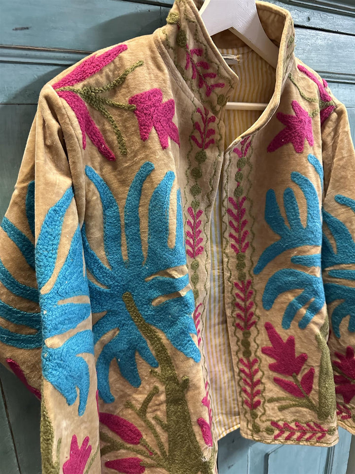 Anouska jakke velur med broderier beige