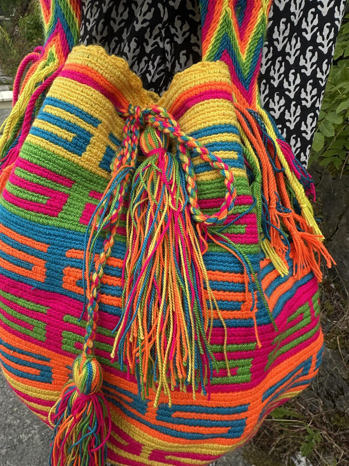 Guariche Wayuu bag neonfarger Nr 2