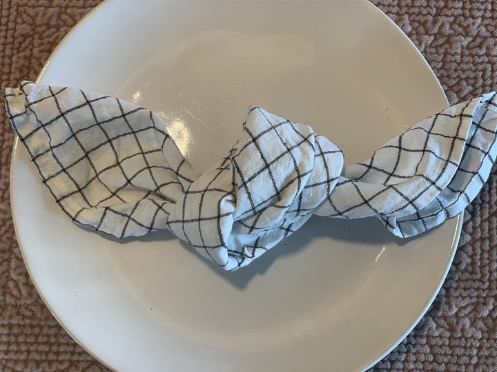 Serviett 100% lin 45x45 cm rutet off white/sort