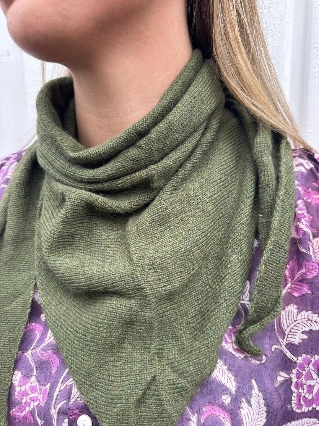 Skjerf trekant cashmere  oliven